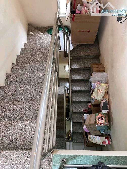 Bán căn nhà trên Đất 150m² 3 tầng cũ 5x30m Tô ký Hóc môn giá 7.8 tỷ - 2