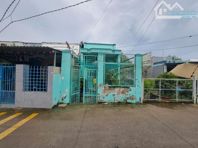 BÁN NHÀ XÃ LONG HẬU, H. CẦN GIUỘC, T. LONG AN - 2
