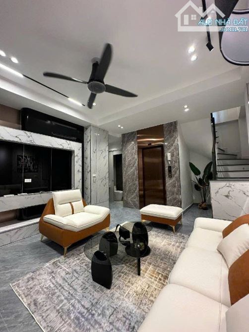Bán Nhà Văn Chương – 45m², 7 Tầng Thang Máy, Nội Thất Xịn, Giá 11.85 Tỷ - 2
