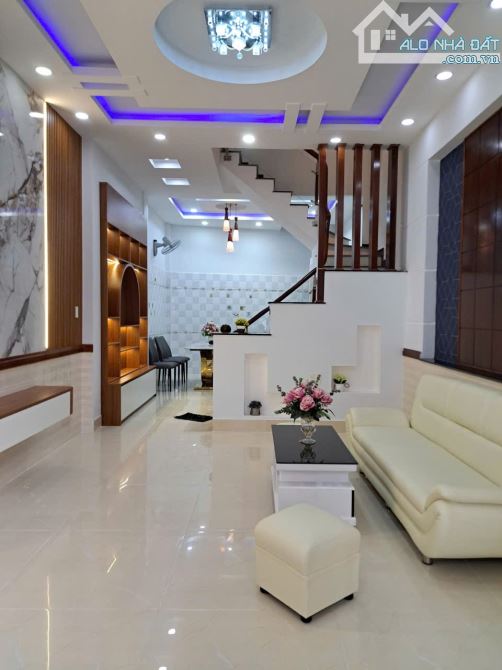 Phạm Văn Chiêu- 47m2 - 6.xx tỷ- 4 Tầng - 4 PN- Hoàn công - SHR - 2