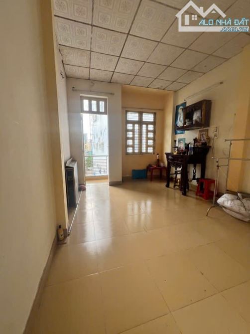 NHÀ 3 TẦNG 70M2 HXH HUỲNH TẤN PHÁT P.PHÚ THUẬN Q7 - 2