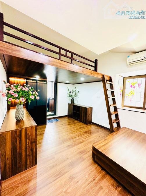 BÁN GẤP CĂN HỘ TẬP THỂ VIP1 – 16 TRẦN HƯNG ĐẠO, HOÀN KIẾM. 90M² – 3PN – CĂN GÓC. 4,75 TỶ - 2