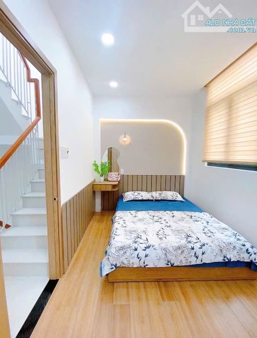 Nhà mới Nguyễn Trọng Tuyển – QUẬN PHÚ NHUẬN – Sổ vuông 88 m2 – 4 Tầng – 5.9 tỷ - 2