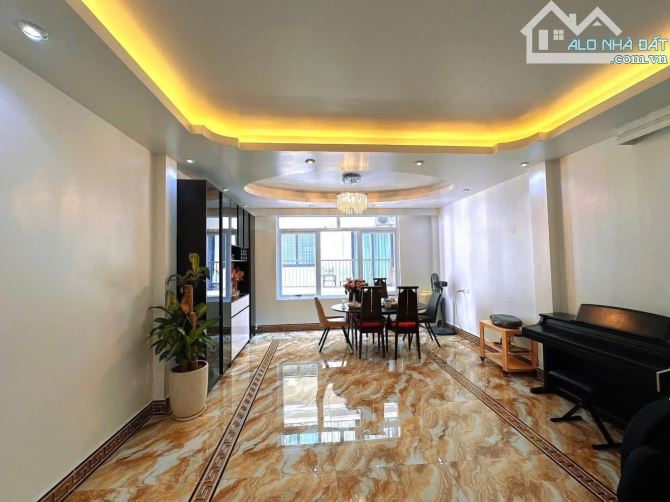 BÁN NHÀ PHÂN LÔ BƯỞI, VĨNH PHÚC, BA ĐÌNH - 73M² x 4T - MT 4.7M - LÔ GÓC - FULL NỘI THẤT - 2