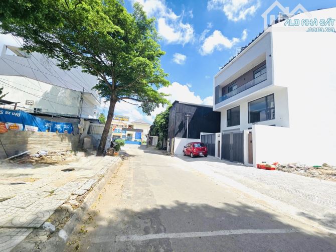 Bán Khuôn Đất Đẹp 282m2(10mx28m) Ngay Ga Metro Rạch Chiếc,An Phú,Q2-Giá: 41 Tỷ TL - 3