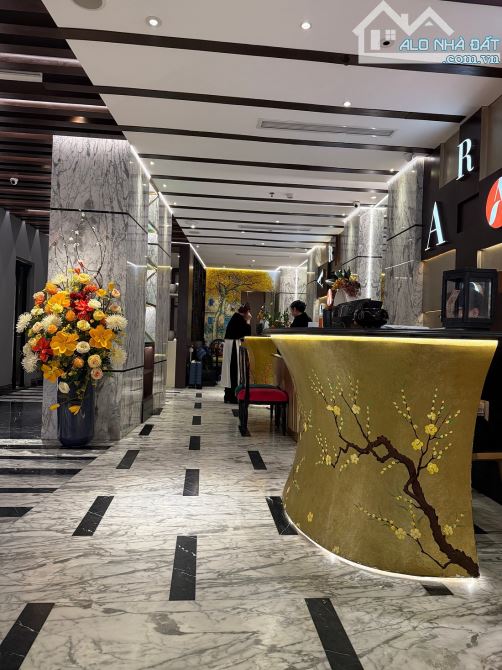 Bán khách san MP Phan Đình Phùng, Ba Đình 175m2 x 11 tầng - 262 Tỷ - Dòng tiền 26 tỷ/năm