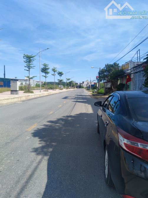 Bán đất mặt đường 353C Đồng Nẻo, Nghĩa Phương, Minh Đức, Đồ Sơn. 99m2 ngang 6m - 3