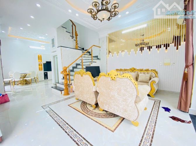 Bán Villa siêu đẹp nhà bè mà  giá như nhà phố , kiếm không có căn nào trong hẻm 2266. - 3
