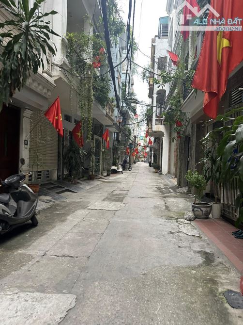 NHÀ ĐẸP - VĂN TIẾN DŨNG - 37M2- 5 TẦNG - Ô TÔ ĐỖ CỬA- VỪA Ở VỪA KINH DOANH- GIÁ 6,7 tỷ - 3