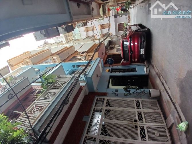 PHÂN LÔ QUÂN ĐỘI - Ô TÔ 7 CHỖ ĐỖ CỬA NHÀ -  THOÁNG TRƯỚC SAU -  OTO TRÁNH - 41M2 - 8.2 TỶ - 3