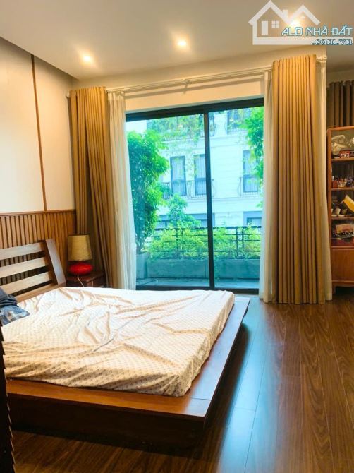 Bán gấp Biệt Thự 7 tầng 3 mặt thoáng, DT 168m, MT 9m giá 35 tỷ tại Ngọc Thuỵ - 3