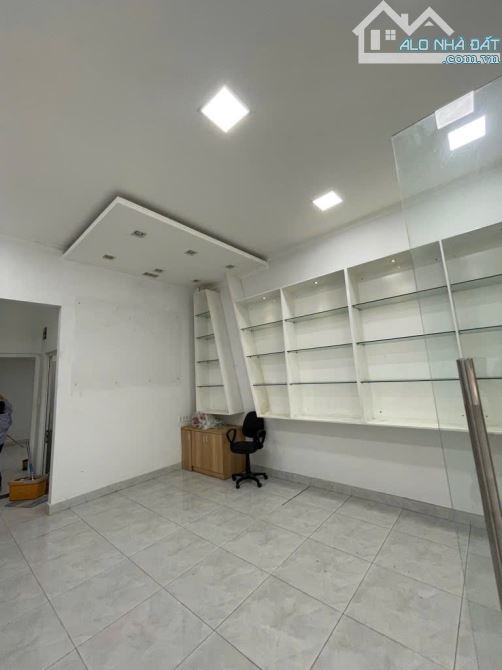 GIẢM CHÀO 2 TỈ, MẶT TIỀN ĐÌNH PHONG PHÚ, NHÀ 3 TẦNG NGANG 5.3m - 1