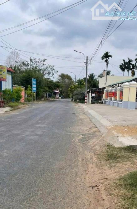 Nhà trống bán gấp nhà C4 ở Gia Huỳnh-Trảng Bàng. DT 155m2, giá 900 triệu. SHR. - 3
