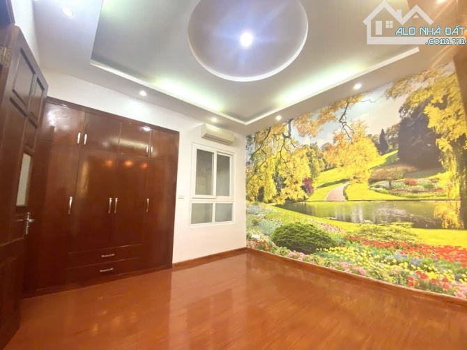 BÁN NHÀ PHÂN LÔ CẦU GIẤY – Ô TÔ VÀO NHÀ – NGÕ THÔNG – KINH DOANH. 60M 5 TẦNG 3x tỷ - 3