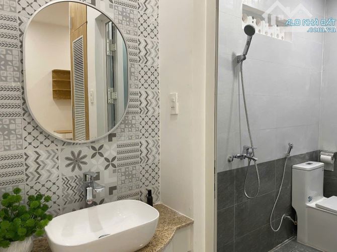 Bán nhà góc 2 mặt tiền đường Chí Linh, p. Phước Hoà, tp. Nha Trang - Giá 6,9 Tỷ - 3