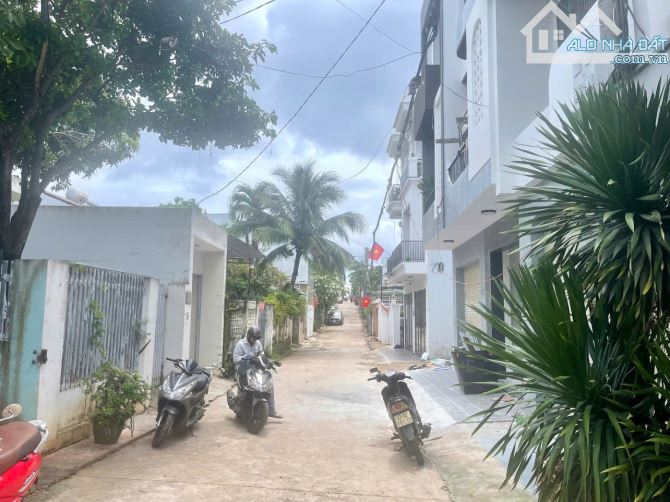 CẦN BÁN CĂN NHÀ 3 TẦNG NGAY HẺM CÙ CHÍNH LAN - 3