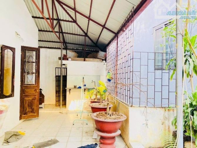 MAI ANH TUẤN - HOÀNG CẦU - 95M2 - BÁN ĐẤT TẶNG NHÀ 3 TẦNG - ĐANG CHO THUÊ 30TR/THÁNG - 3