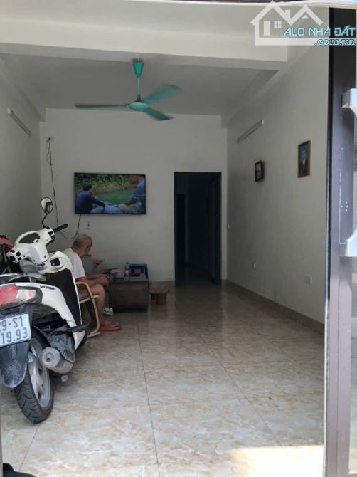 CẦN BÁN NHÀ 3 TẦNG MẶT ĐƯỜNG KINH DOANG TẠI XÃ KIM CHUNG HUYỆN ĐÔNG ANH HÀ NỘI DT-56M - 3
