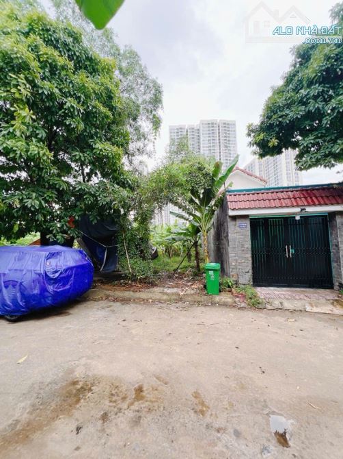 BÁN ĐẤT ĐỐI DIỆN VINHOMES Q9 – SHR - ĐƯỜNG NHỰA 7M - GIÁ CHỈ 4.1 TỶ - NGUYỄN XIỂN - 3