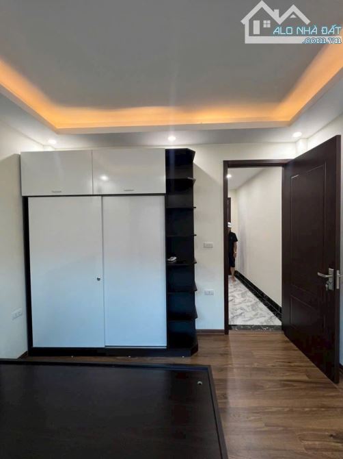 **BÁN NHANH – NHÀ 4,5 TẦNG ĐẸP – BẮC TỪ LIÊM – FULL NỘI THẤT – GẦN GA METRO NHỔN - 3