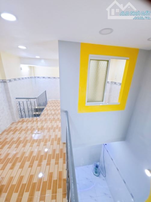 Bán nhà mới Tân Phú - 2 Tầng - Sổ Vuông, Hoàn công đủ – 16m2 - 2.55TỶ - 3