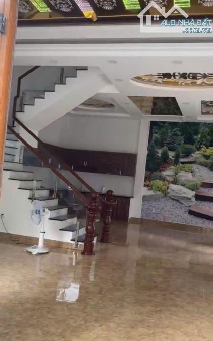 CẦN BÁN NHÀ ĐƯỜNG TRẦN THÁI TÔNG, QUẬN TÂN BÌNH, GẦN SIÊU THỊ - 3