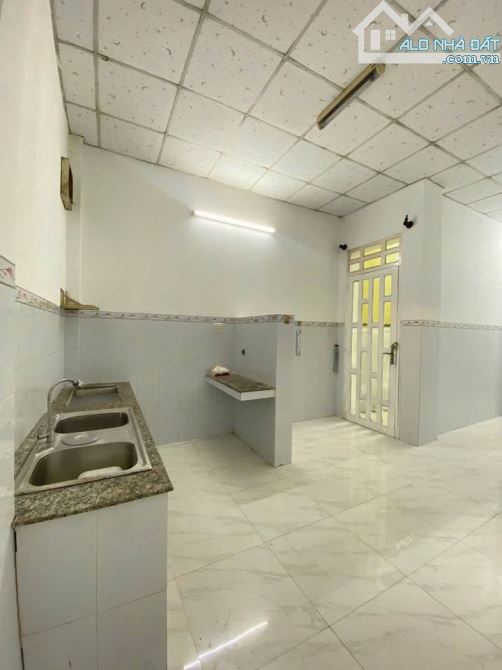 Cần bán gấp căn nhà ở Đ. Số 28 , Tân Thông Hội 97m2 - Sổ hồng riêng  - giá 835tr - 3
