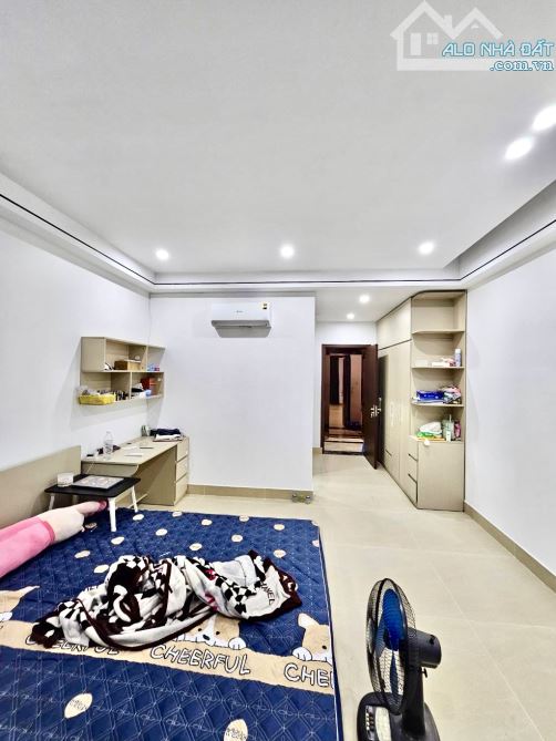 Kiệt Tác Long Biên Hơn 10 tỷ🆘🆘 Cần Bán Gấp Nhà 6 TẦNG THANG MÁY-GARA Ô TÔ 7 CHỔ-FULL NỘI - 3