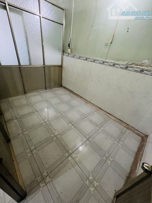 Bán nhà Sổ hồng riêng DTCN: 44m2 giá chỉ 2toi950 - 3
