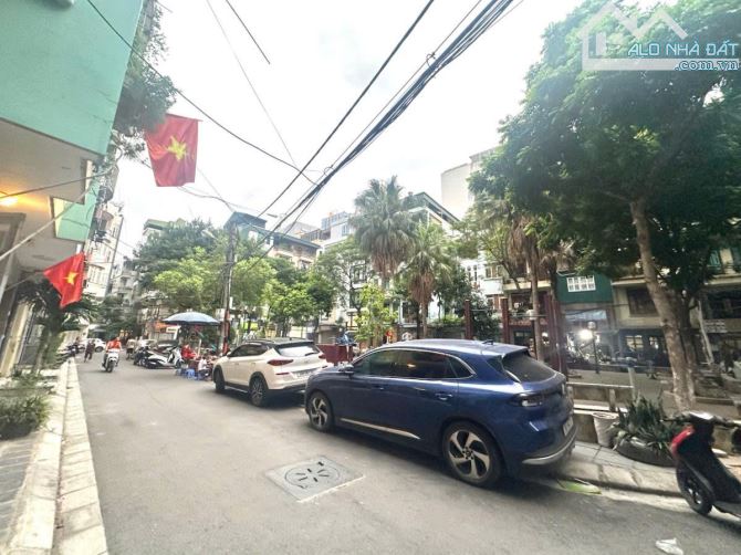 PHÂN LÔ Ô TÔ TRÁNH 50m MT 4m 5 TẦNG HOÀNG NGÂN NGUYỄN NGỌC VŨ CẦU GIẤY GIÁ 24 TỶ - 2