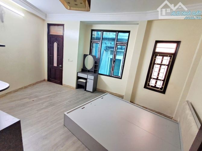 4.5 TỶ-31M2-4 TẦNG-3 NGỦ-TAM TRINH-MINH KHAI - 3