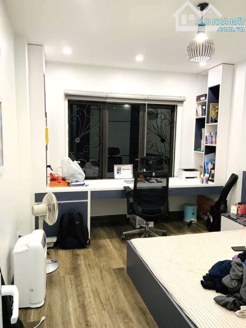 SIÊU PHẨM YÊN HOÀ - 1 NHÀ RA MẶT PHỐ - NGÕ RỘNG 3.5M - Ô TÔ ĐỖ CỬA - 42m2 - giá 13.5 tỷ - 3