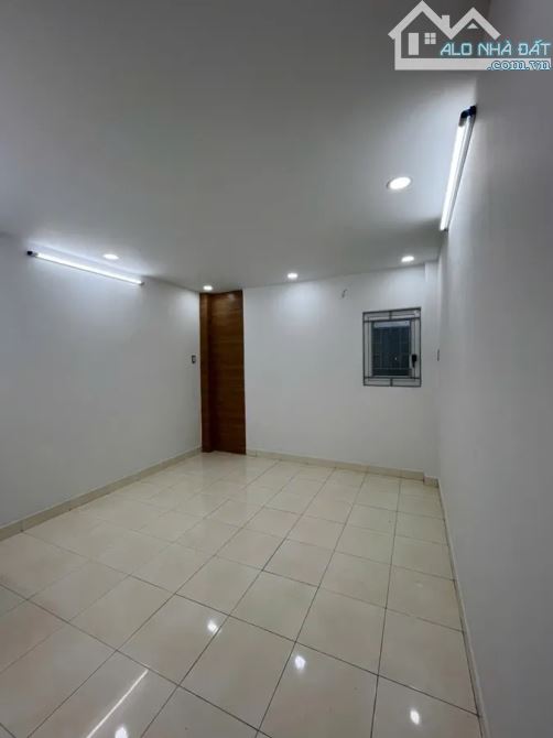 CẦN BÁN GẤP! NHÀ PHỐ DƯƠNG ĐÌNH NGHỆ - HẺM 6M XE HƠI ĐỖ CỬA - NHÀ ĐẸP Ở NGAY - NHỈNH 7 TỶ! - 3