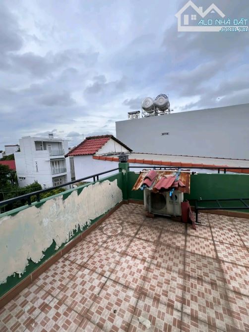 Bán căn nhà trên Đất 150m² 3 tầng cũ 5x30m Tô ký Hóc môn giá 7.8 tỷ - 3