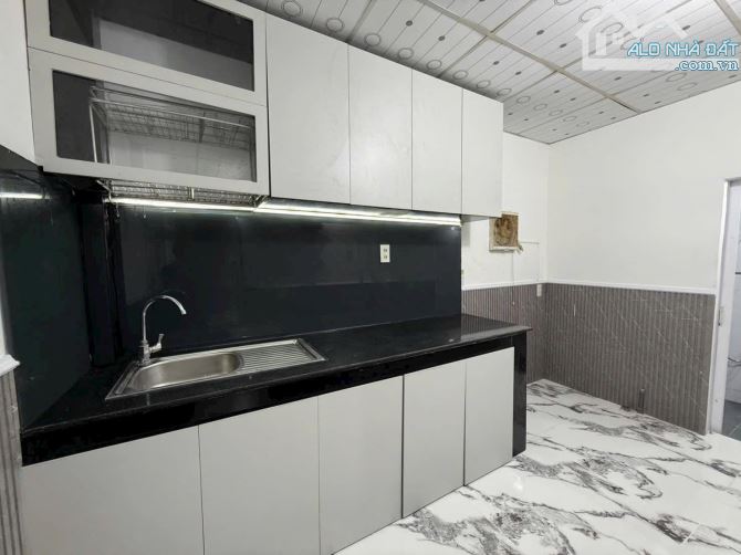 Nhà trệt lững Đs5 kdc Sơn Thủy  cách DHYD 5km 6 phút đi xe máy - 3