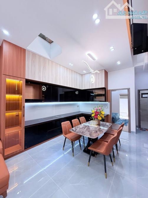Bán nhà đẹp 3 tầng, đường Hòa Minh 14, Liên Chiểu. Diện tích 70m2. Giá 7.35 tỷ - 3