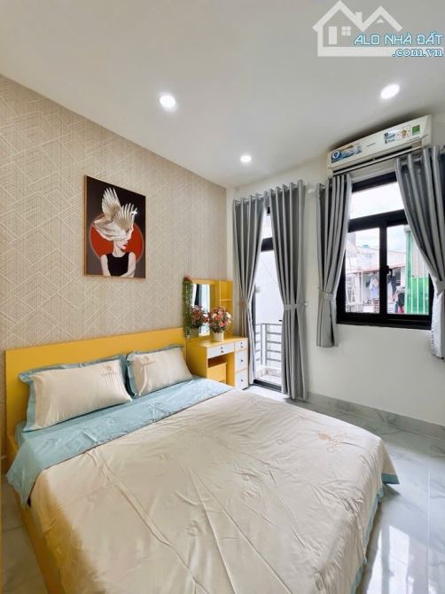 Bán Nhà Gò Vấp - Gần Đại Học Công Nghiệp - Nhà 2 Tầng - Full Nội Thất - Chỉ 3.x Tỷ - 3