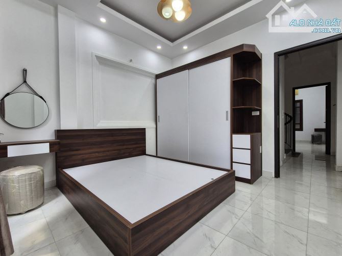 BÁN NHÀ HOÀNG MAI - 50M2 - TRUNG TÂM - GẦN PHỐ - Ô TÔ GẦN - NGÕ NÔNG - 8,05 TỶ. - 3
