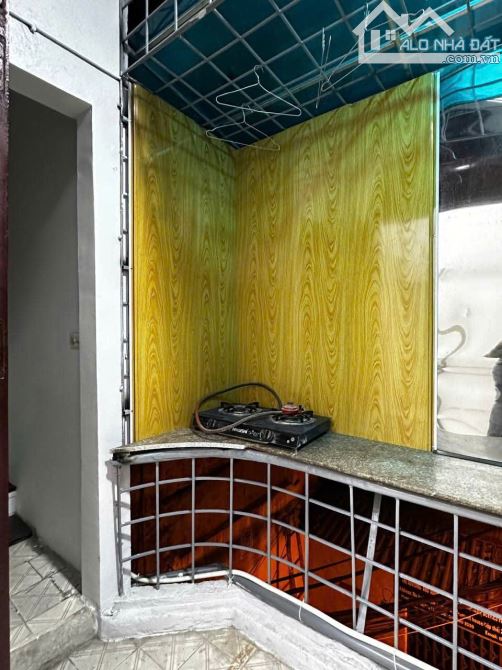 Cho thuê Nhà Đầu Phố - Gốc Đề, Phường Minh Khai, Quận Hai Bà Trưng. DT 20m x 4 tầng. giá - 3