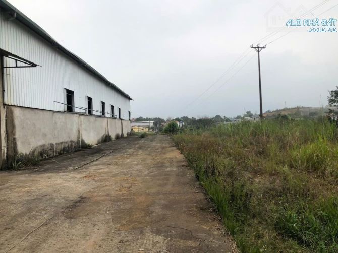 YÊN BÀI - BA VÌ-HÀ NỘI - Ô TÔ TRÁNH -KINH DOANH - GIÁ 52Tr/1 mét - 3