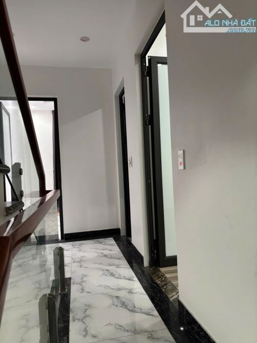 CHO THUÊ NHÀ ĐƯỜNG THIÊN LÔI MỚI CỨNG - Lê Chân - Hải Phòng - 4 ngủ đẹp - sạch sẽ - 3