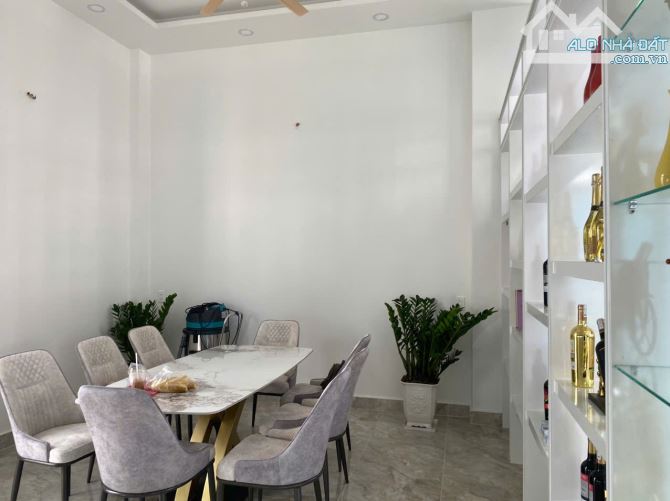 BIỆT THỰ CAO CẤP TÂN HIỆP,2Tx170M2.GIÁ CHỈ NHỈNH 8x TỶ.(TL) - 4