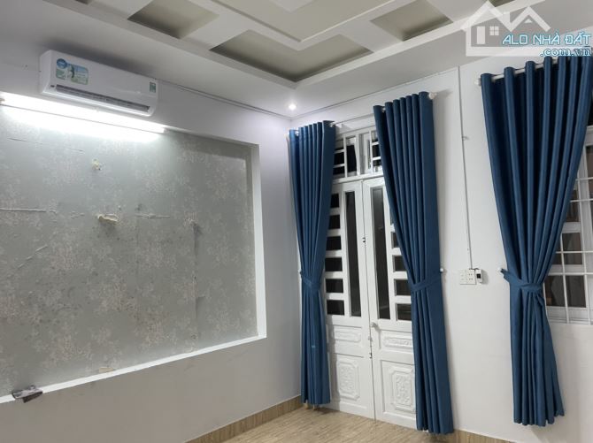 BÁN NHÀ 1 TRỆT 2 LẦU GẦN BIỄN BÃI TRƯỚC, HẺM LƯƠNG VĂN CAN, ĐANH CHO THUÊ 8TR/THÁNG - 4