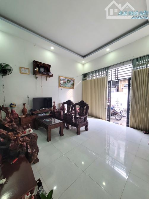 3,95Tỷ TL🔥Bán nhà cấp 4 đường ô tô 66,4m2 cách làng đại học 500m, p.Đông Hòa, Tp.Dĩ An - 4