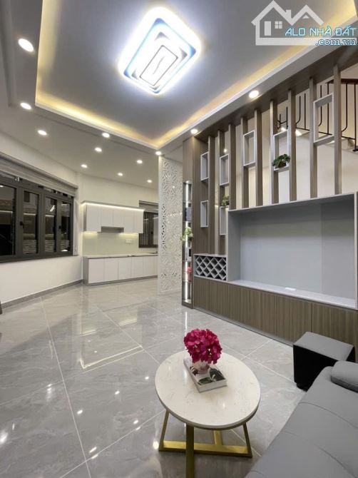 GÓC 2 MẶT TIỀN - 55M2 - 4 TẦNG BTCT - NGANG KHỦNG 7M- GẦN CHỢ PVB -  NHỈNH 6 TỶ - 4
