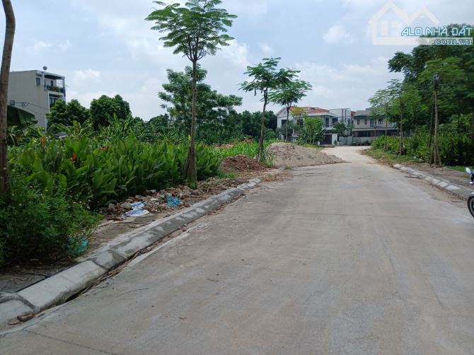 Bán đất Cổng Ngói, Đan Phượng, đường 9m, có vỉa hè, giá 72 triệu/m2, nhỉnh 5 tỷ. - 4