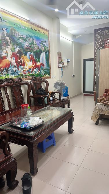 Bán gấp nhà phố Quốc Tử Giám, 26mx5t, ngõ thông, 2 thoáng, chỉ hơn 5 tỷ, nở hậu đẹp. - 4