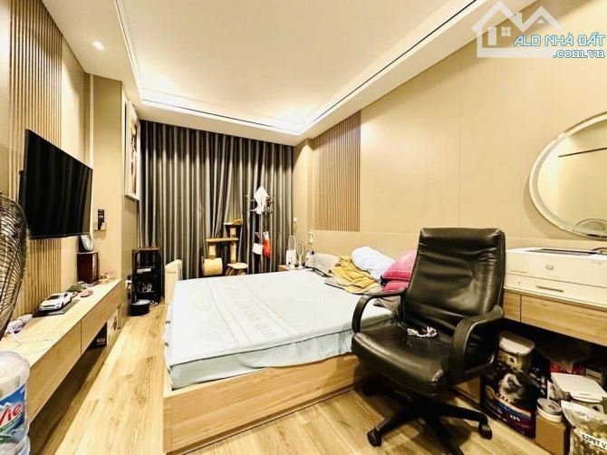 ✅Bán nhà Trương Định,✅ 30m2 x 5,65 tỷ, vài bước ra MP Ô TÔ, 5 tầng đẹp keeng ở luôn. - 4