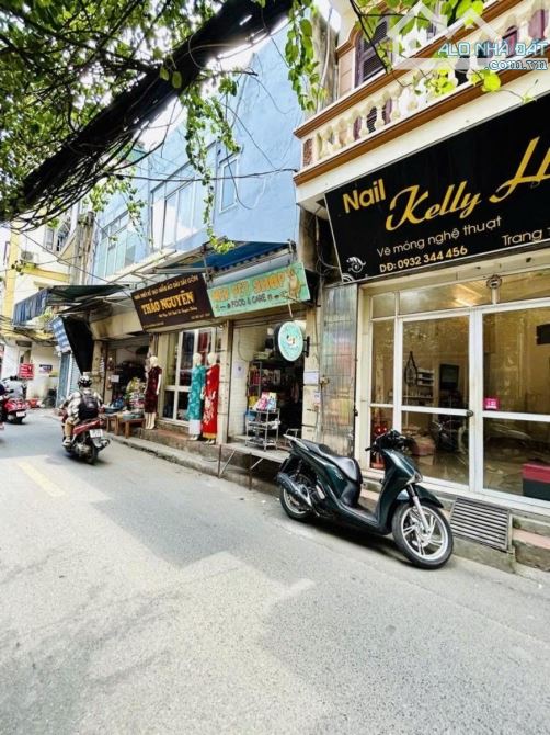 Giáp Bát, diện tích 54m, 2tầng, MT 9m, giá 13.5 tỷ Hoàng Mai