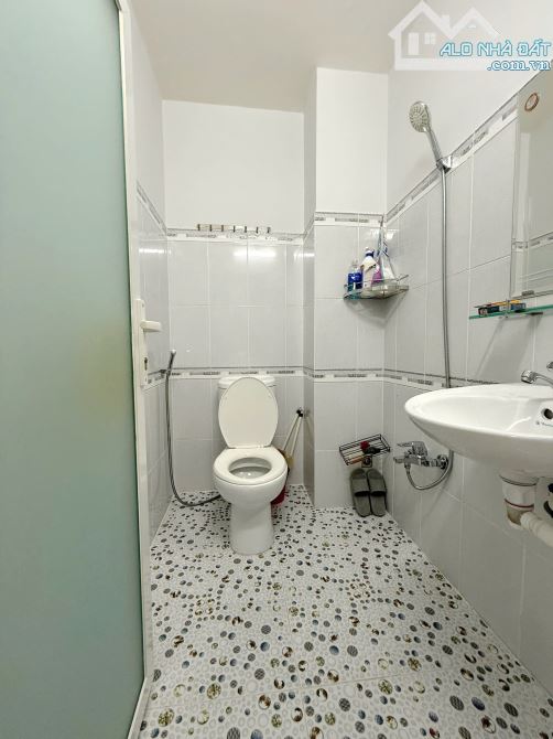 Nhà 5 tầng hẻm thông, Nguyễn Duy P10.Q8. Giá 5,98 tỷ TL - 4